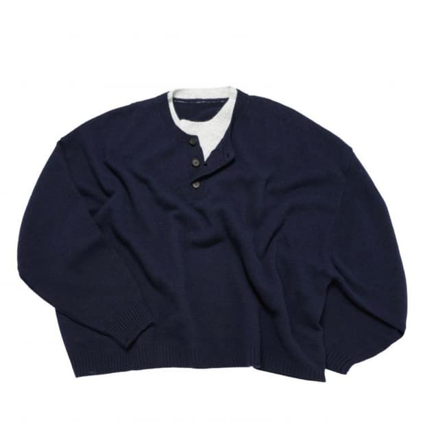 mjd 콘트라스트 크롭 니트 네이비