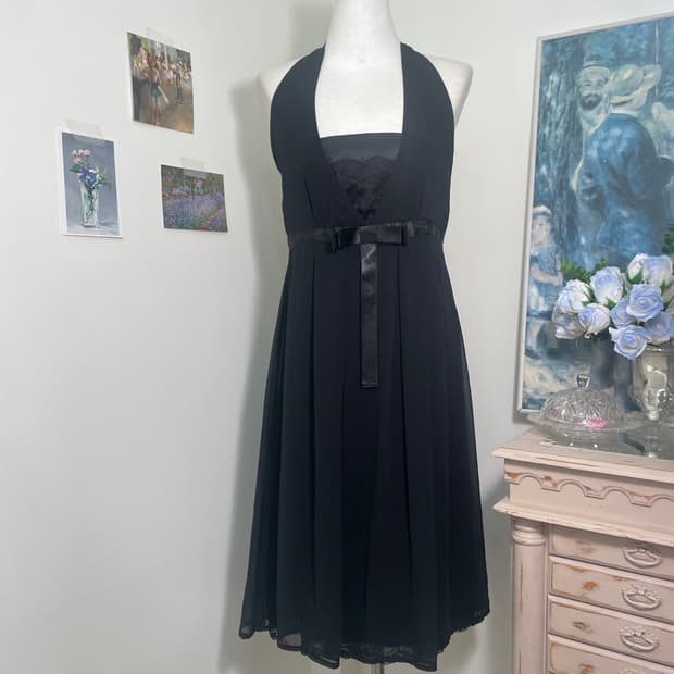 black pleats bow point halter opc