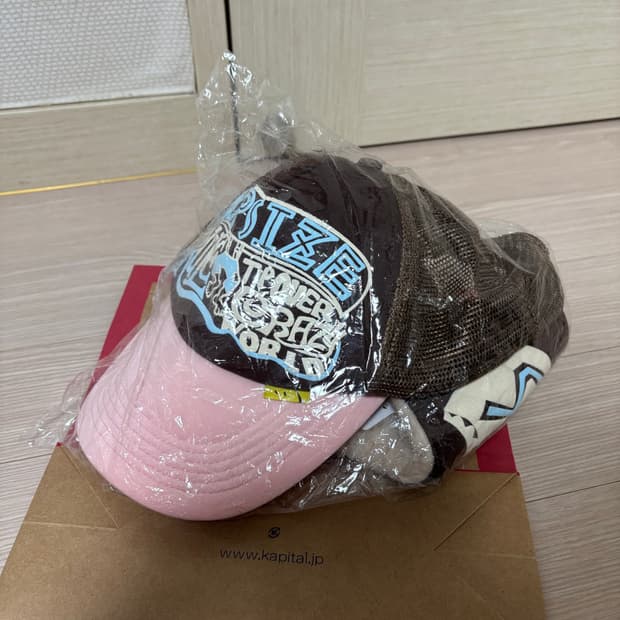 캐피탈 캡사이즈 럼버 트러커 모자 브라운 핑크