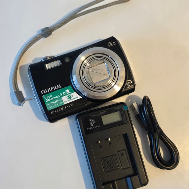 후지필름 파인픽스 f100fd