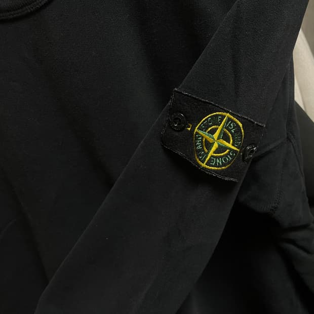 스톤아일랜드 맨투맨(정품)