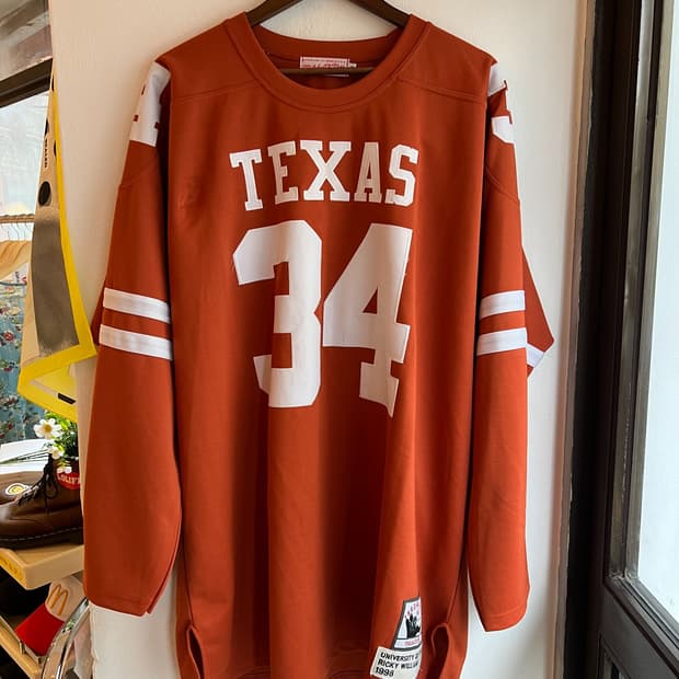 [56] Mitchell & Ness 텍사스대학교 리키윌리엄스 풋볼 저지