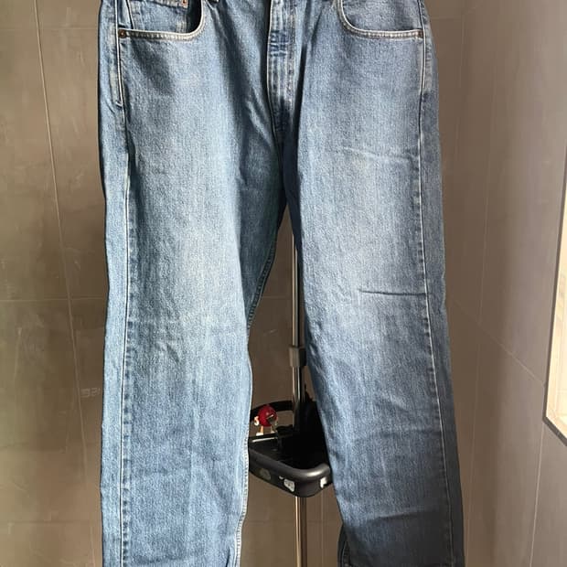 Vintage Levis 569 red font (36x30)