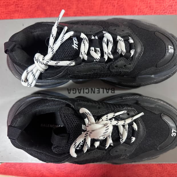 발렌시아가 트리플S 더티블랙 클리어솔 37 245