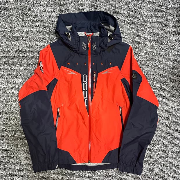 (90) 밀레 오렌지/네이비 바람막이 자켓