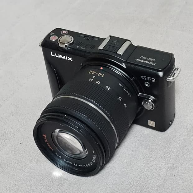 파나소닉 루믹스 DMC-GF2 미러리스 카메라
