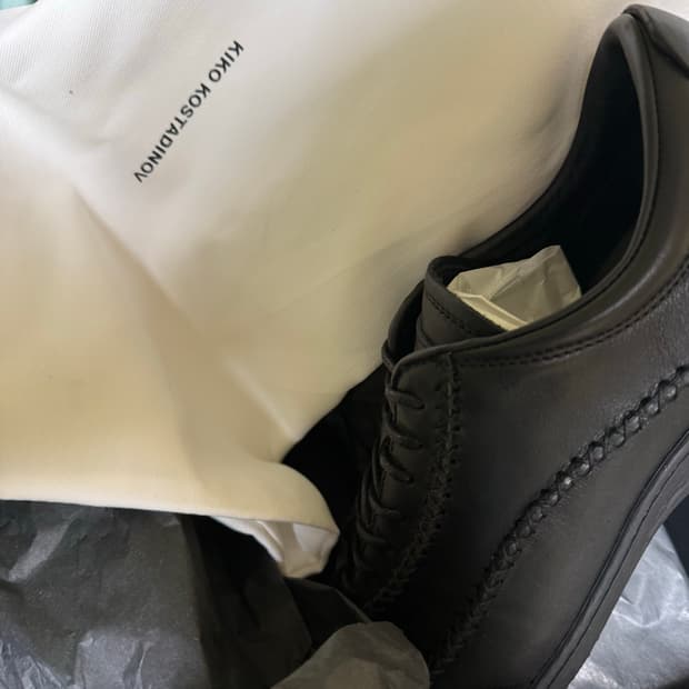 42 키코코스타디노브 사르고 슈즈 블랙