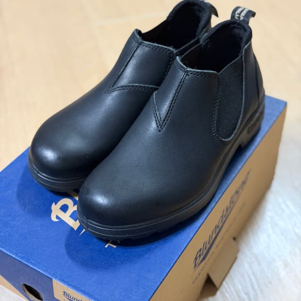 새상품)블런드스톤 2039 블랙 첼시부츠 245