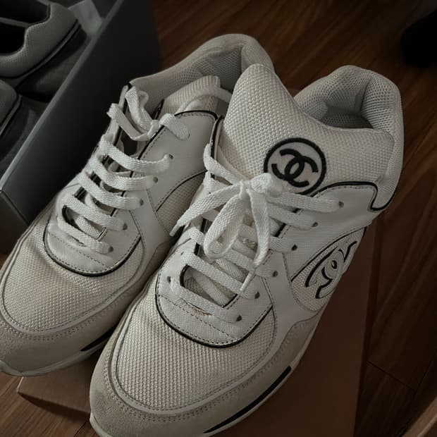 샤넬 CC 로고 크루즈 스니커즈 42사이즈