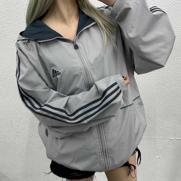 아디다스 차콜라인 그레이 후드 바람막이 105