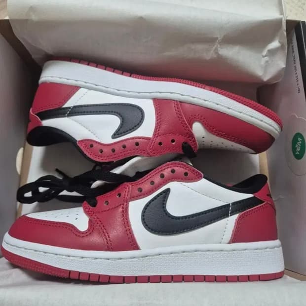 [GS](225) 조던1 레트로 로우 시카고 팝니다