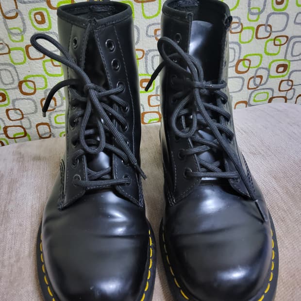 닥터마틴 8홀 1460모델 260사이즈 블랙 