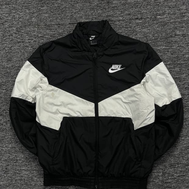 나이키 빅스우스 로고 투웨이 논카라 패디드 자켓
