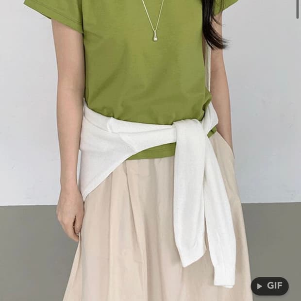 로빈유 스티치 라운드 반팔티 올리브색 새상품