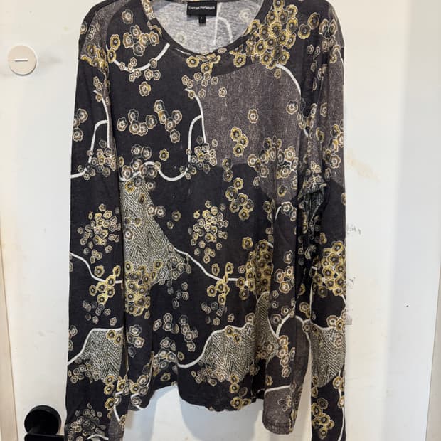 엠포리오아르마니 린넨 티셔츠