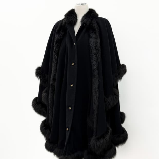DANA PARIS 폭스 퍼 트리밍 울 케이프 코트