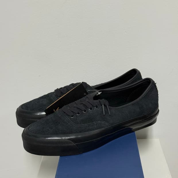 [280] 반스 프리미엄 어센틱 44 블랙 헤어리 스웨이드 팬텀