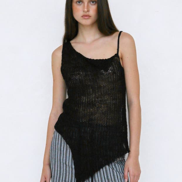[Polysooem] GRUNGED KNIT SLEEVELESS TOP