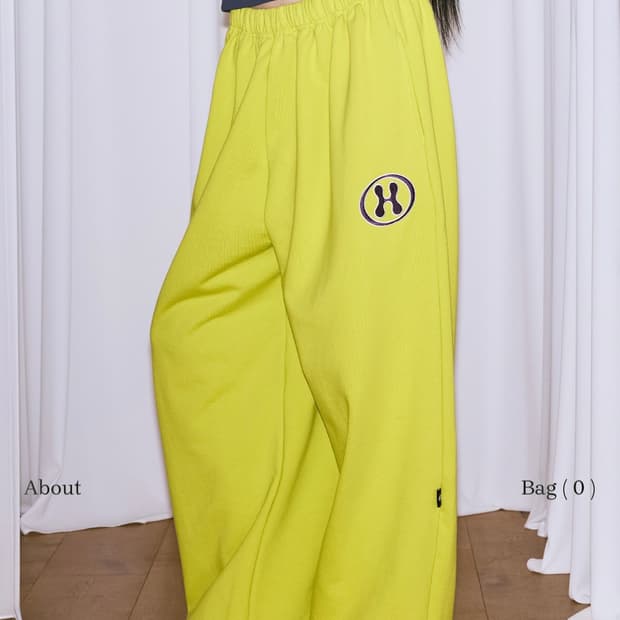 미스테리어스호텔 H LOGO BASIC WIDE PT - LIME