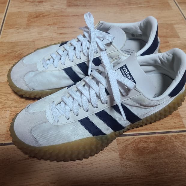 아디다스 컨트리 카만다 260