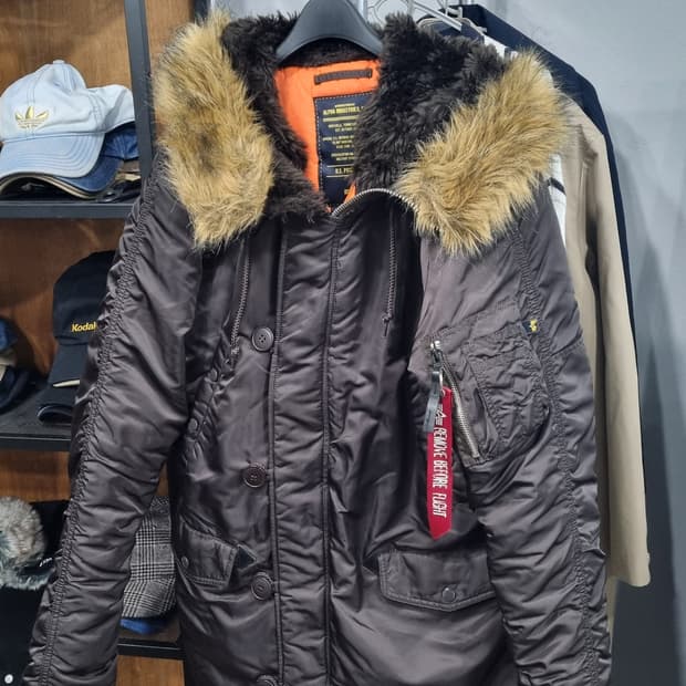 알파인더스트리 N3B 개파카 100~105 상태A급