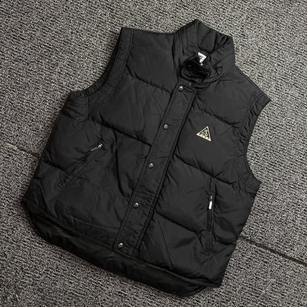 00s 나이키 acg 올드스쿨 다운 패딩 베스트 2204