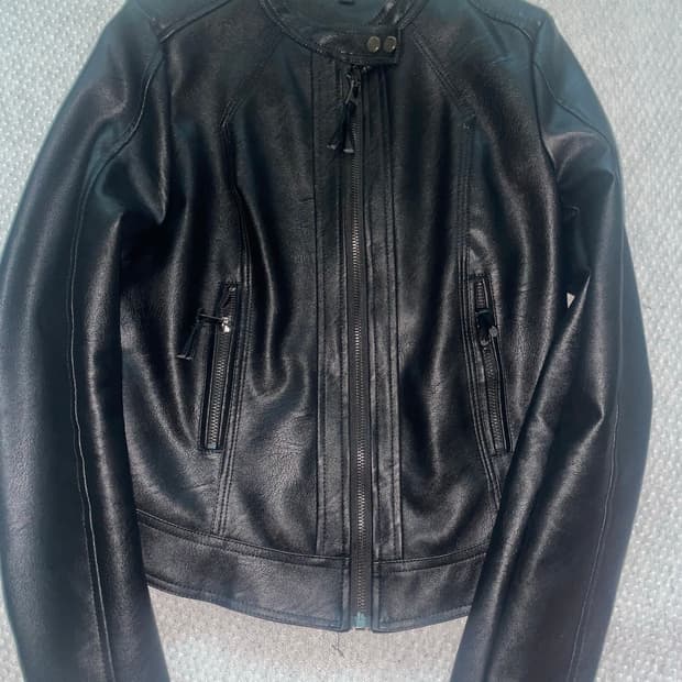 딱붙핏 레더자켓