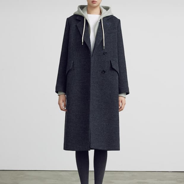 구호플러스  Back Button Tailored Coat