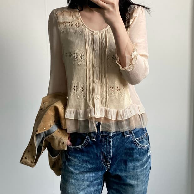 니트 프릴 블라우스