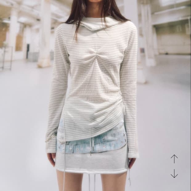 Somsoc KANNA CONTRAST HOODED TOP