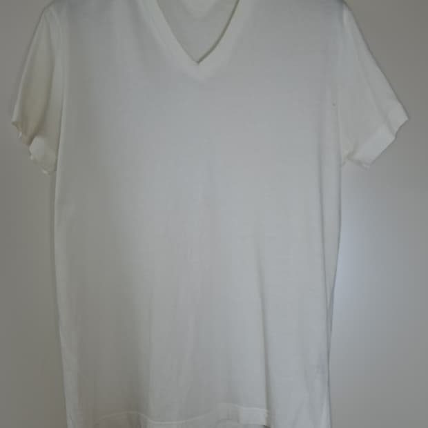 PRADA 여성 V넥 코튼 티셔츠 S