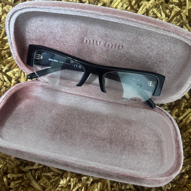 미우미우 안경 (브데트 선글라스)
