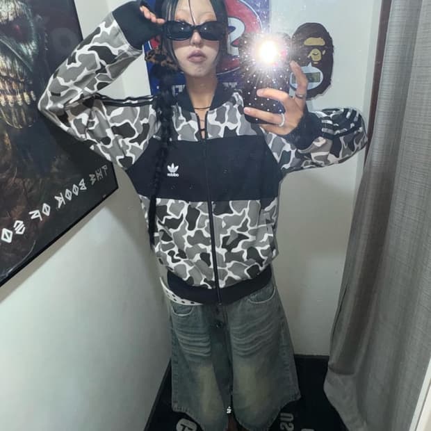 아디다스 파이어버드 그레이 카모 져지