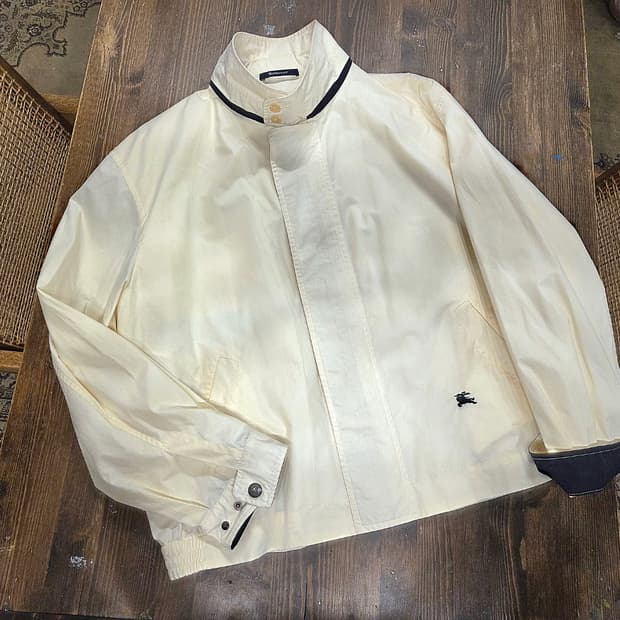 버버리 클래식 바라쿠타 자켓