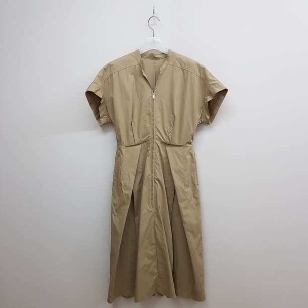 한섬 시스템 집업 플레어 원피스 82-94-160사이즈