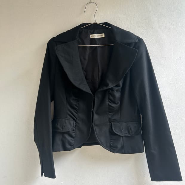 히로코 코시노 블레이저