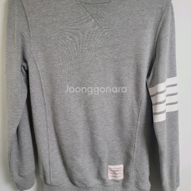 톰브라운스트라이프 니트.   100