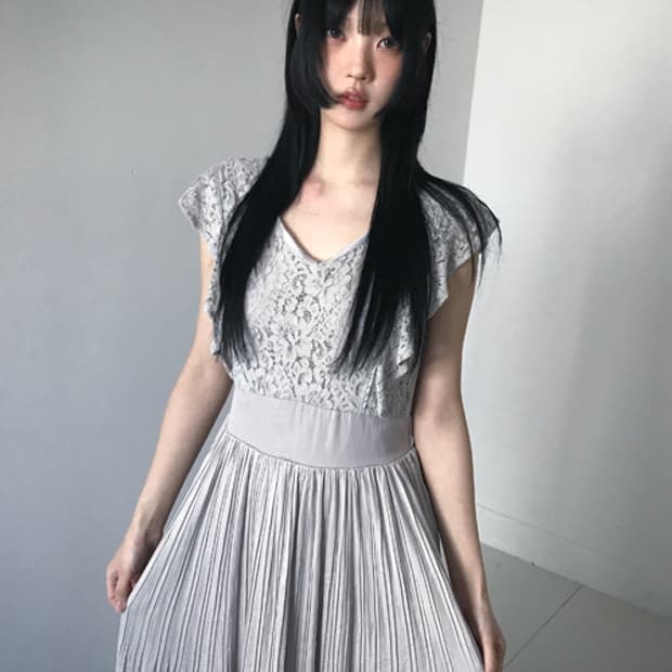 Back Ribbon Lace V Neck Dress