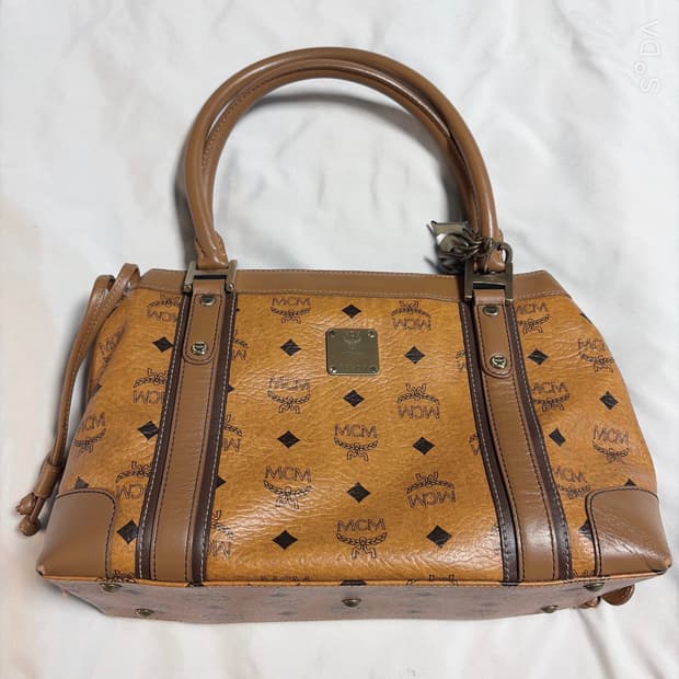 MCM 엠씨엠 로고 패턴 토트백 브라운