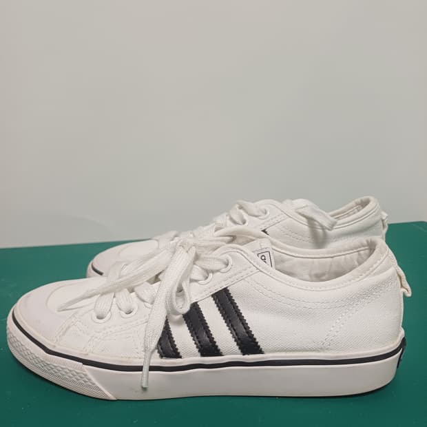 [S급] 아디다스 니짜 로우 RF 흰검 (240)