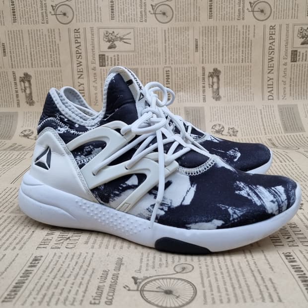 리복 하야수 여성운동화235