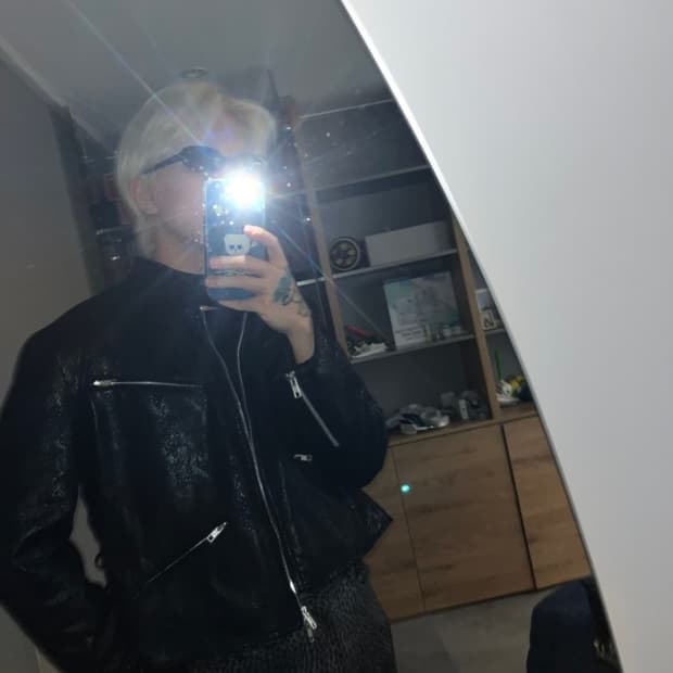 Jesus on less paul 유일 매물