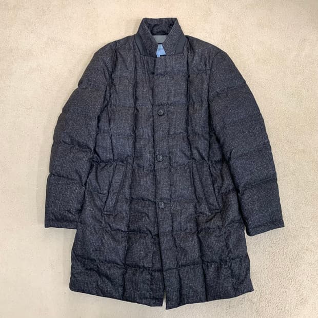 블루라운지 마에스트로 체크 구스다운 하프코트(105/차콜 그레이) 패딩코