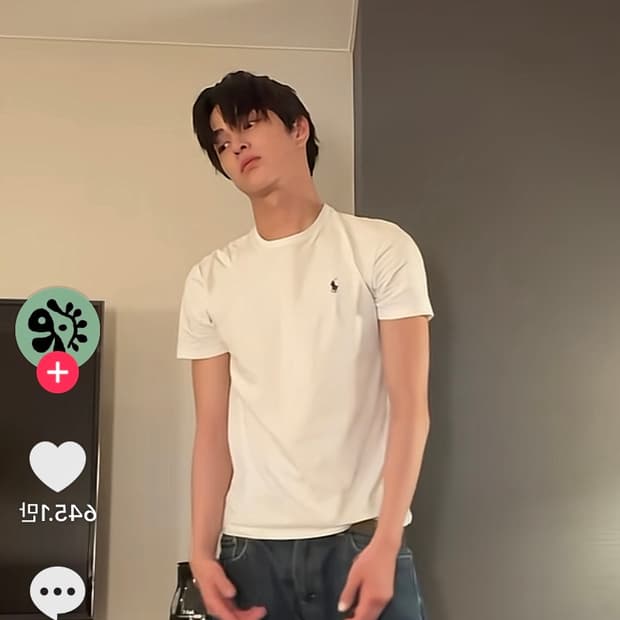 *코르티스 건호* 폴로 랄프로렌 포니 티셔츠 화이트
