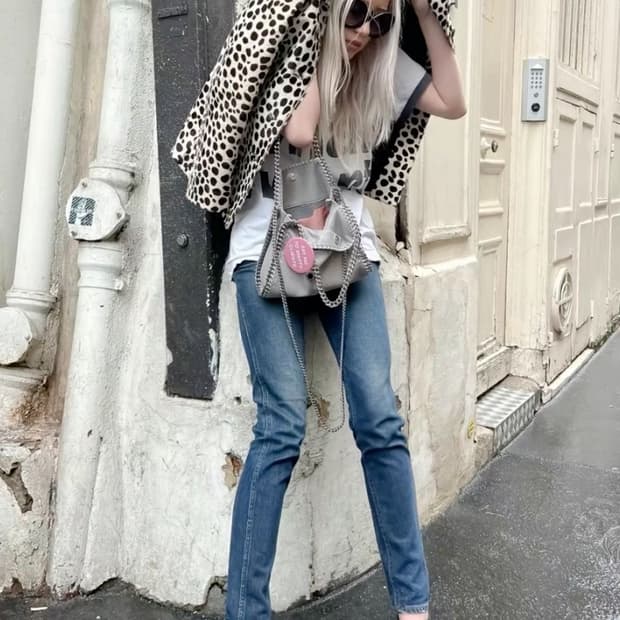 Lara Violetta 팔로우하는 사람?