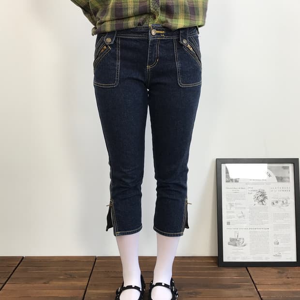 Jpn Dark Denim Capri Pants