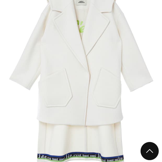 럭키슈에뜨 크림 모 100 코트