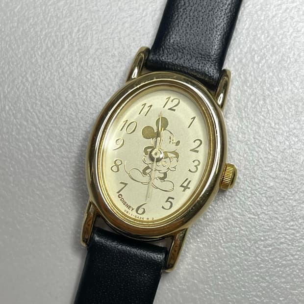 00's Seiko ALBA 미키마우스 오발형 시계