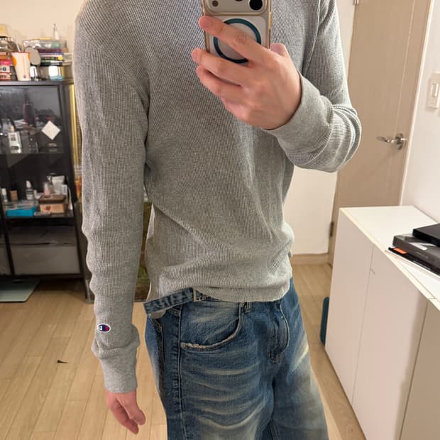 챔피언 슬리브 니트