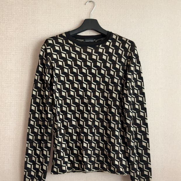 임페리오 아르마니 패턴 니트